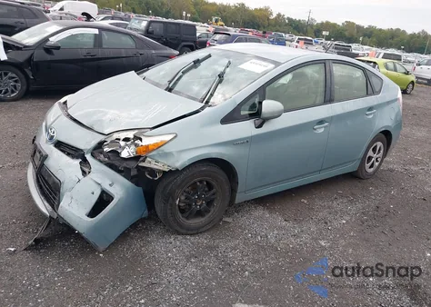 2015 Toyota Prius Three z USA, uszkodzony, nr VIN JTDKN3DU4F1962460